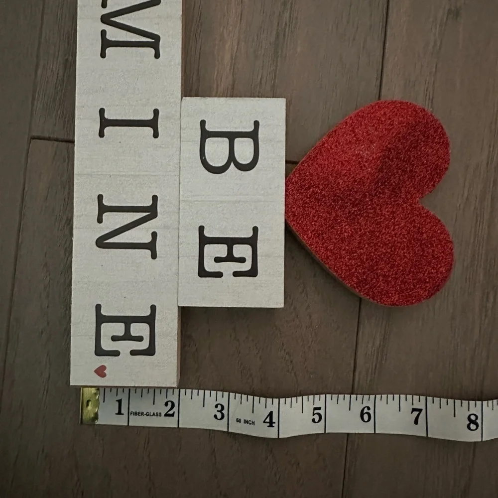 Valentines Day Be Mine Table Top Decor